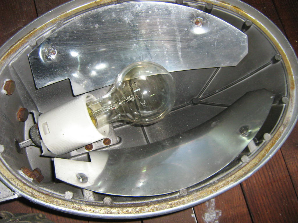 MIĘDZYRZECZ, LAMPA 295.jpg