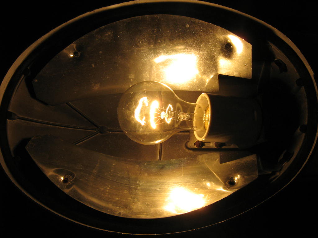 MIĘDZYRZECZ, LAMPA 280.jpg
