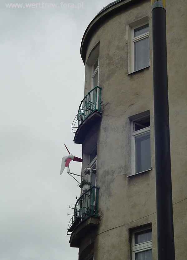 wiatorwnia - Wisi przy ul Górnośląskiej..jpg