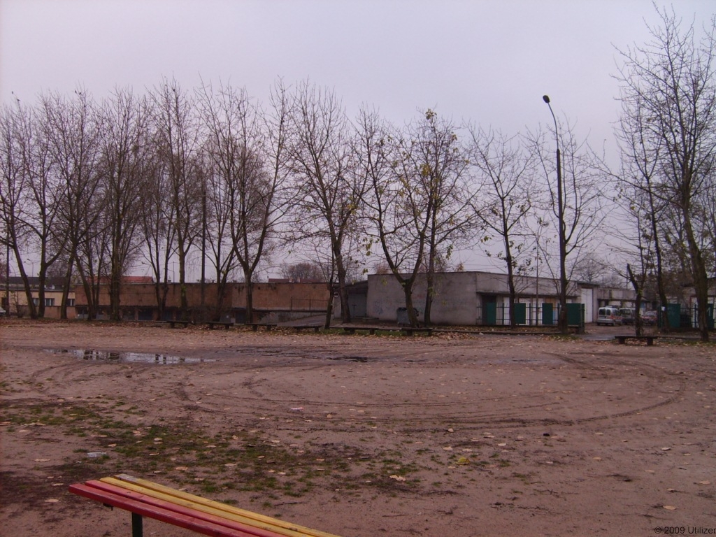 Boisko osiedlowe (2)
