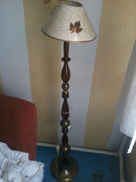 Lampa podłogowa Polam.